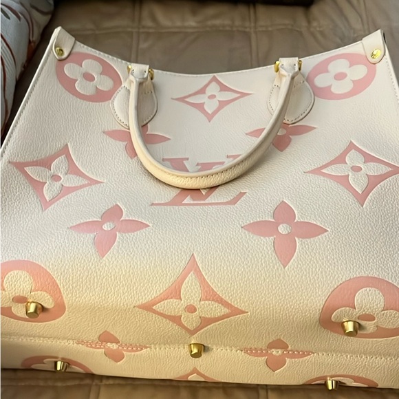 Designer Inspired Embossed Leather Tote Bag - Picture 4 of 5